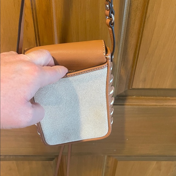 Tory Burch Tan Crossbody Bag - Picture 4 of 6